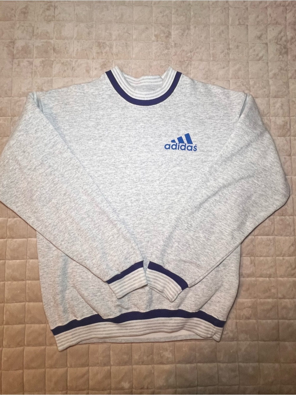 adidas 1990’s Men's Light Gray Crewneck Sweatshirt with purple Accents
